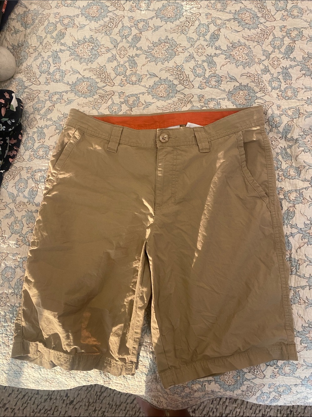 Columbia Men's 30" Khaki Casual Shorts